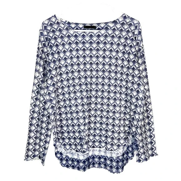 Nally & Millie USA Blue Geometric Print Thin Knit Sweater     Size: M - Picture 2 of 5